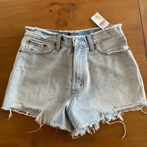 NWT Abercrombie & Fitch Light Blue Jean Shorts - Picture 1 of 1